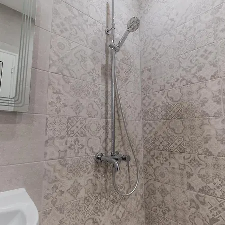 Vitoshka - R3 * София