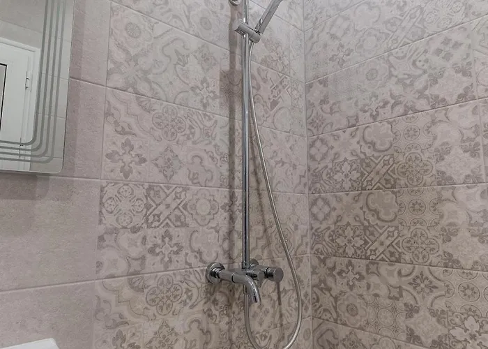 Vitoshka - R3 * София